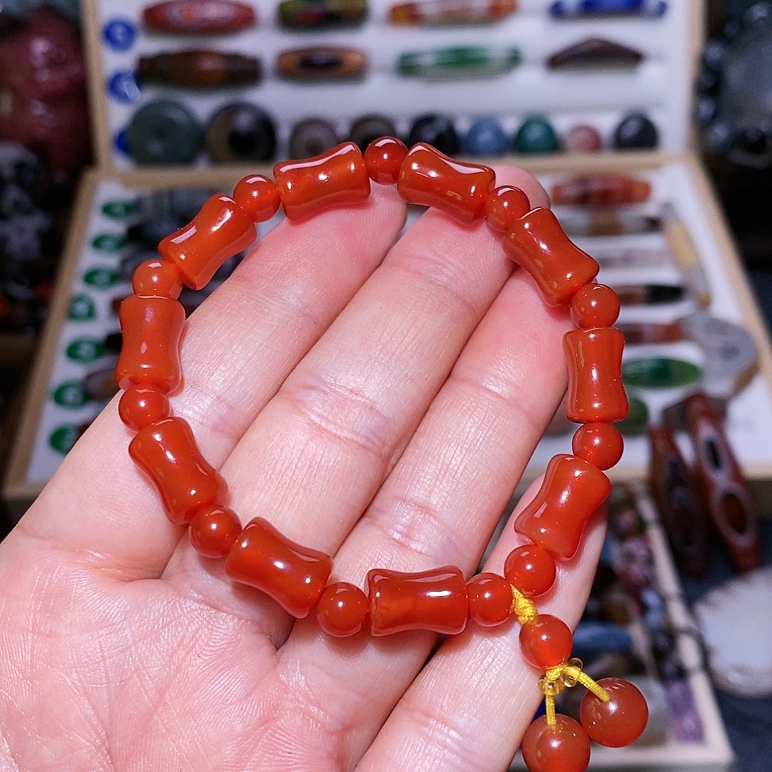 玛瑙吊坠未镶嵌…