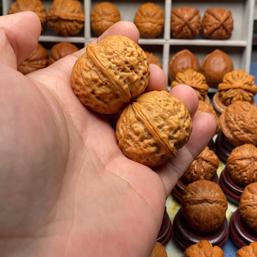 会***哥把件文玩核桃龙鳞元宝