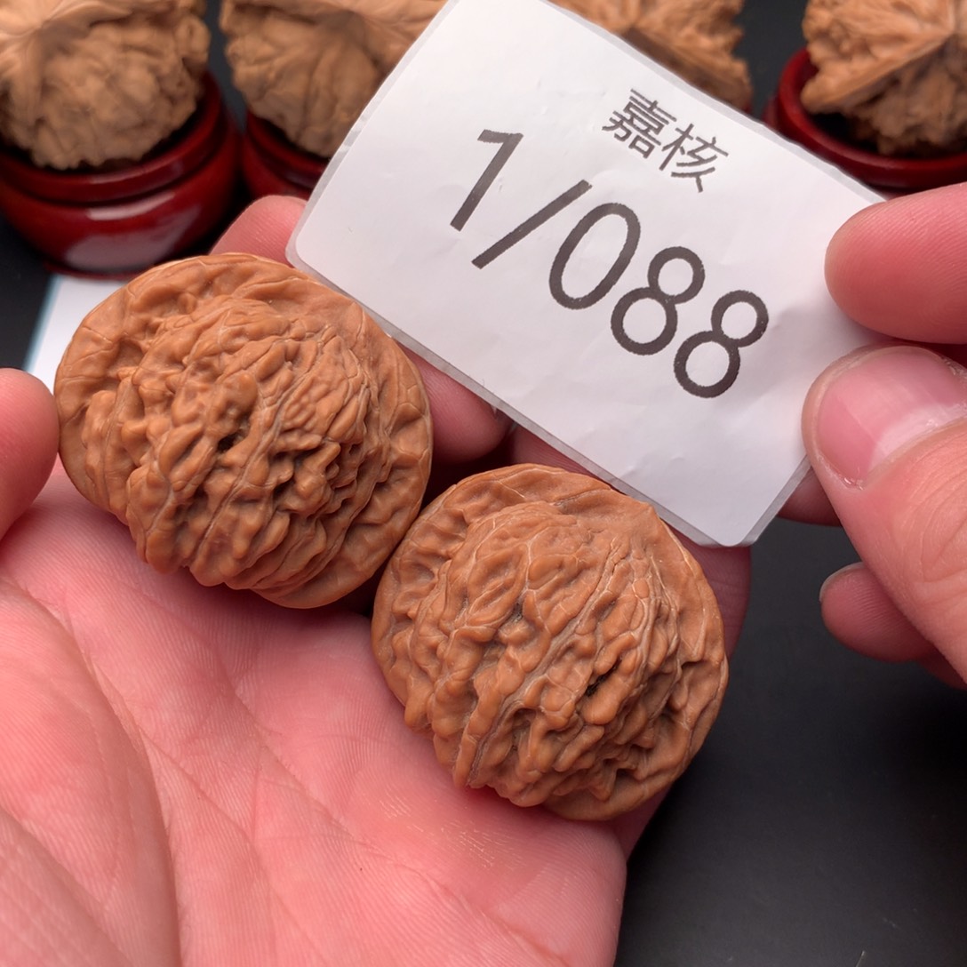 文玩核桃把件全品汉高楼40