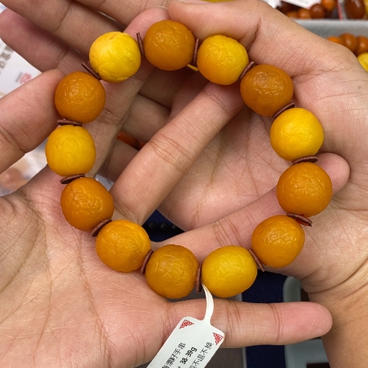 琥珀珠宝奇石未镶嵌