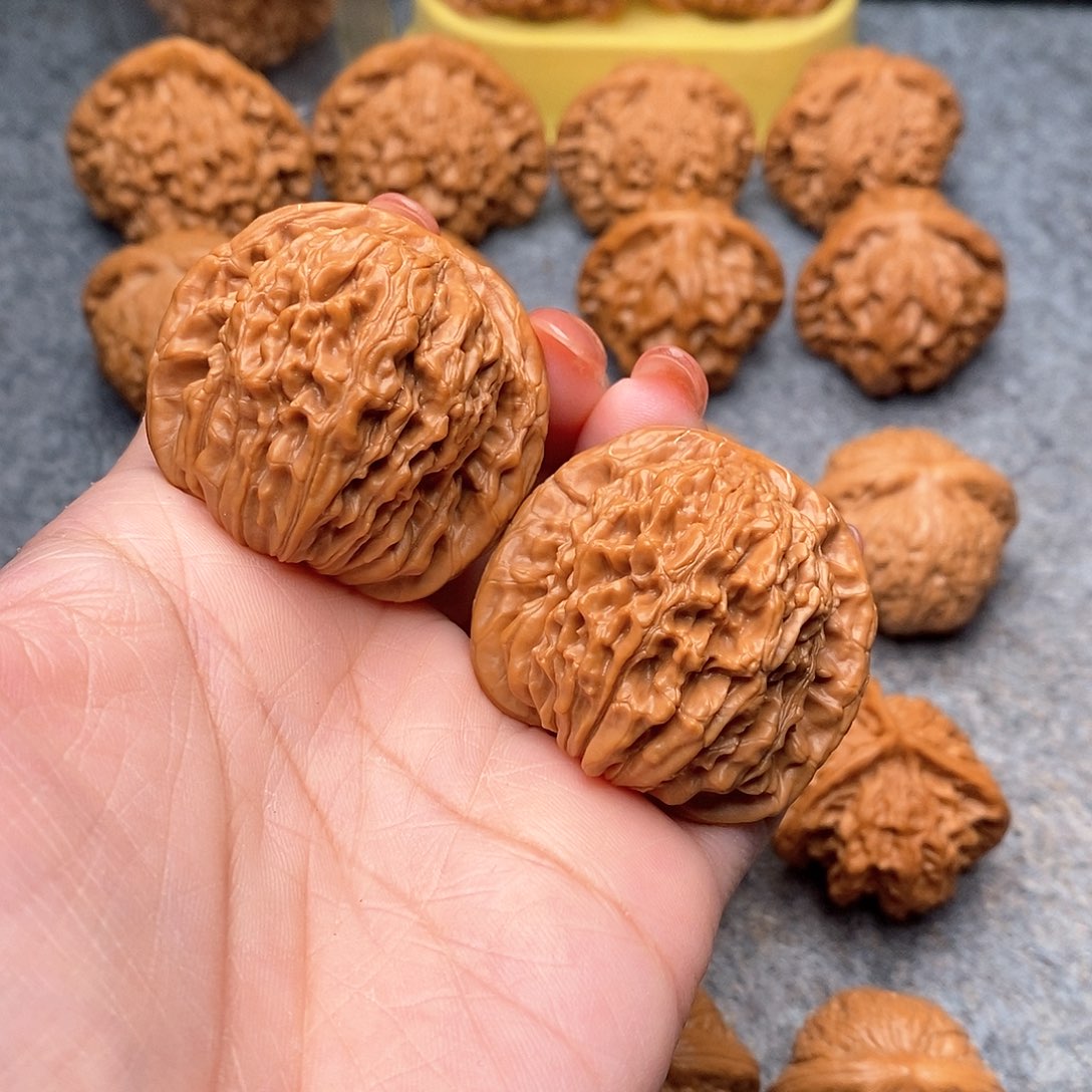 文玩核桃把件精品特价四座楼42+