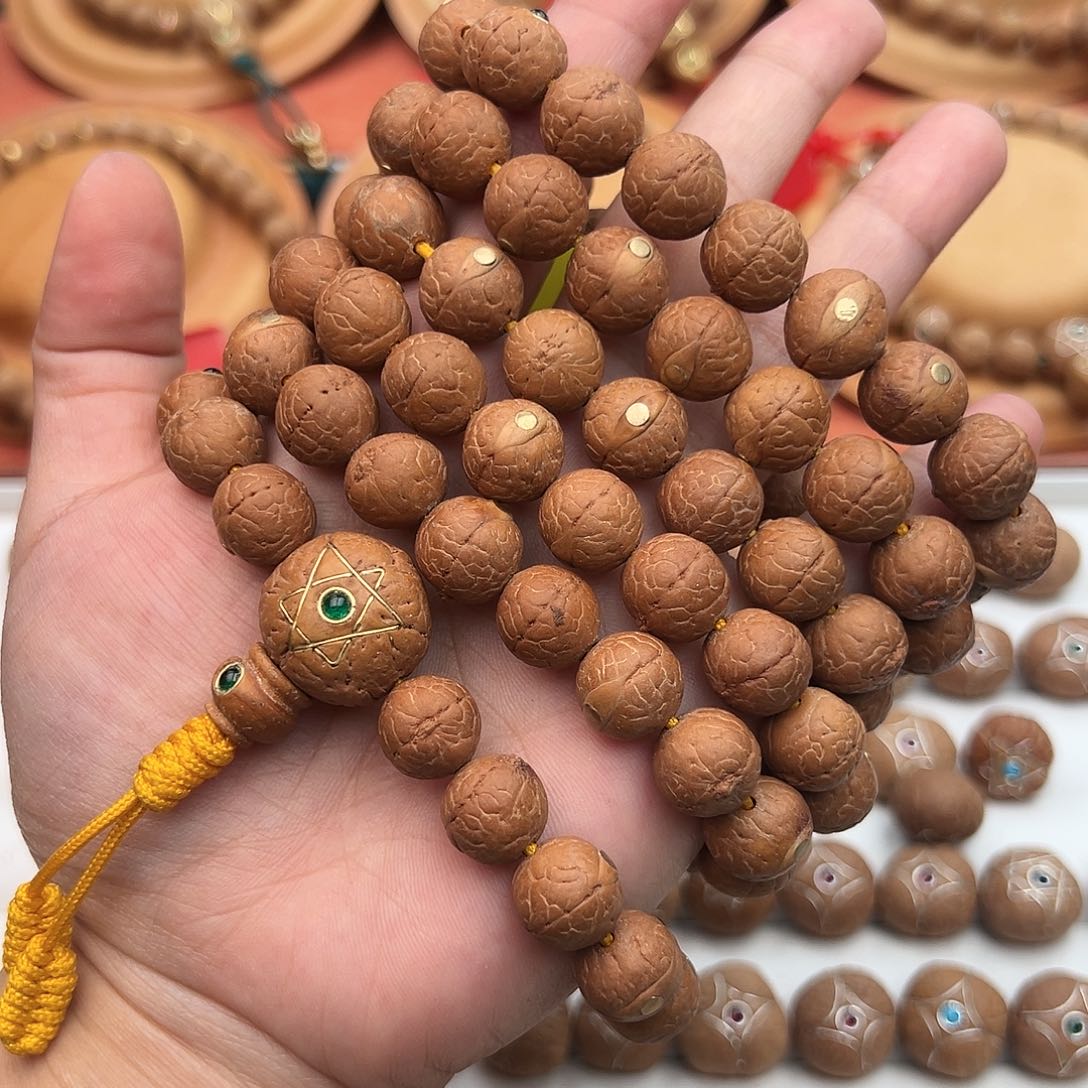 凤眼菩提吊坠振****赁凤眼菩提