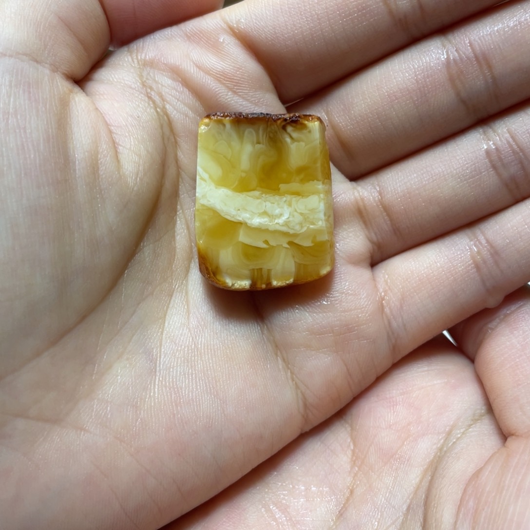 定制琥珀天然琥珀