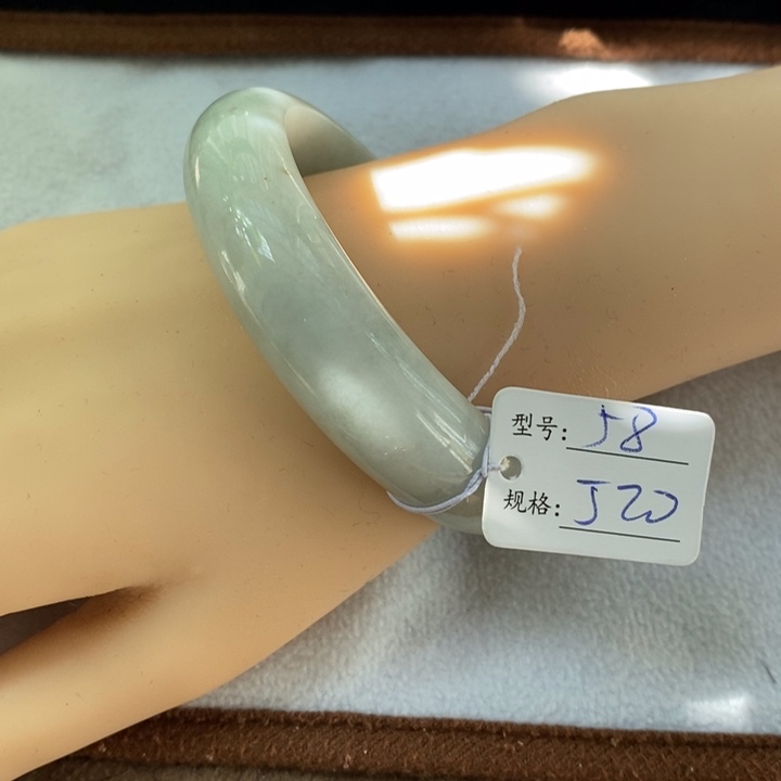 翡翠未镶嵌手镯15836058