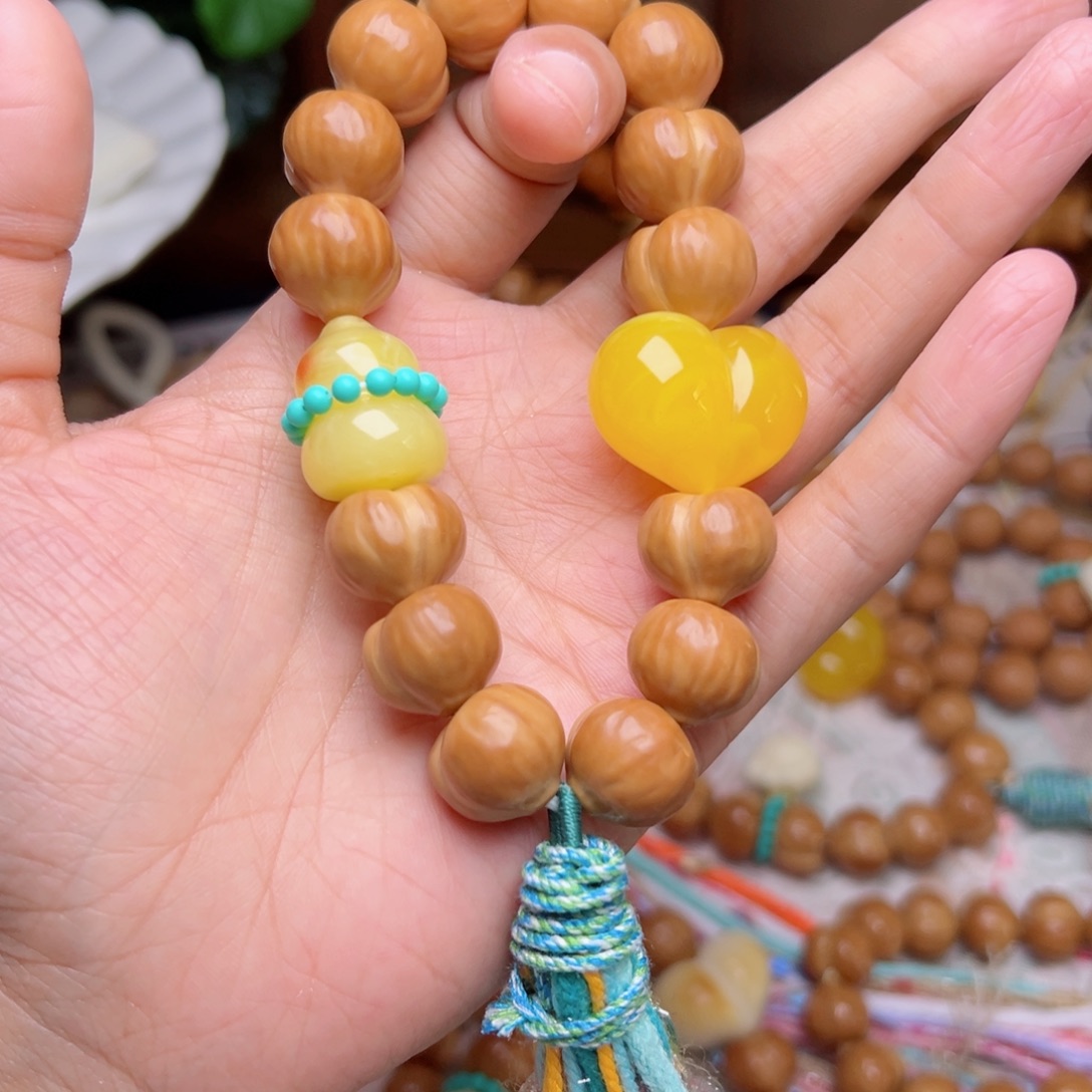 吊坠猴头核桃屁桃手持