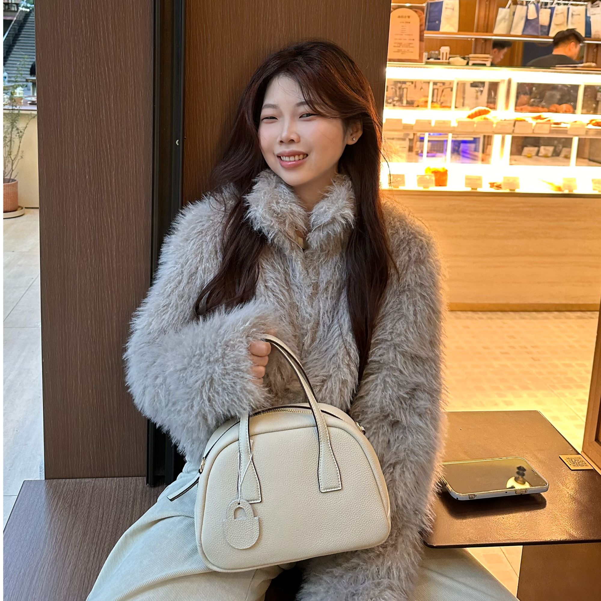 简约荔枝纹小众洋气四季耐磨斜挎包欧美时尚贝壳形休闲气质女包