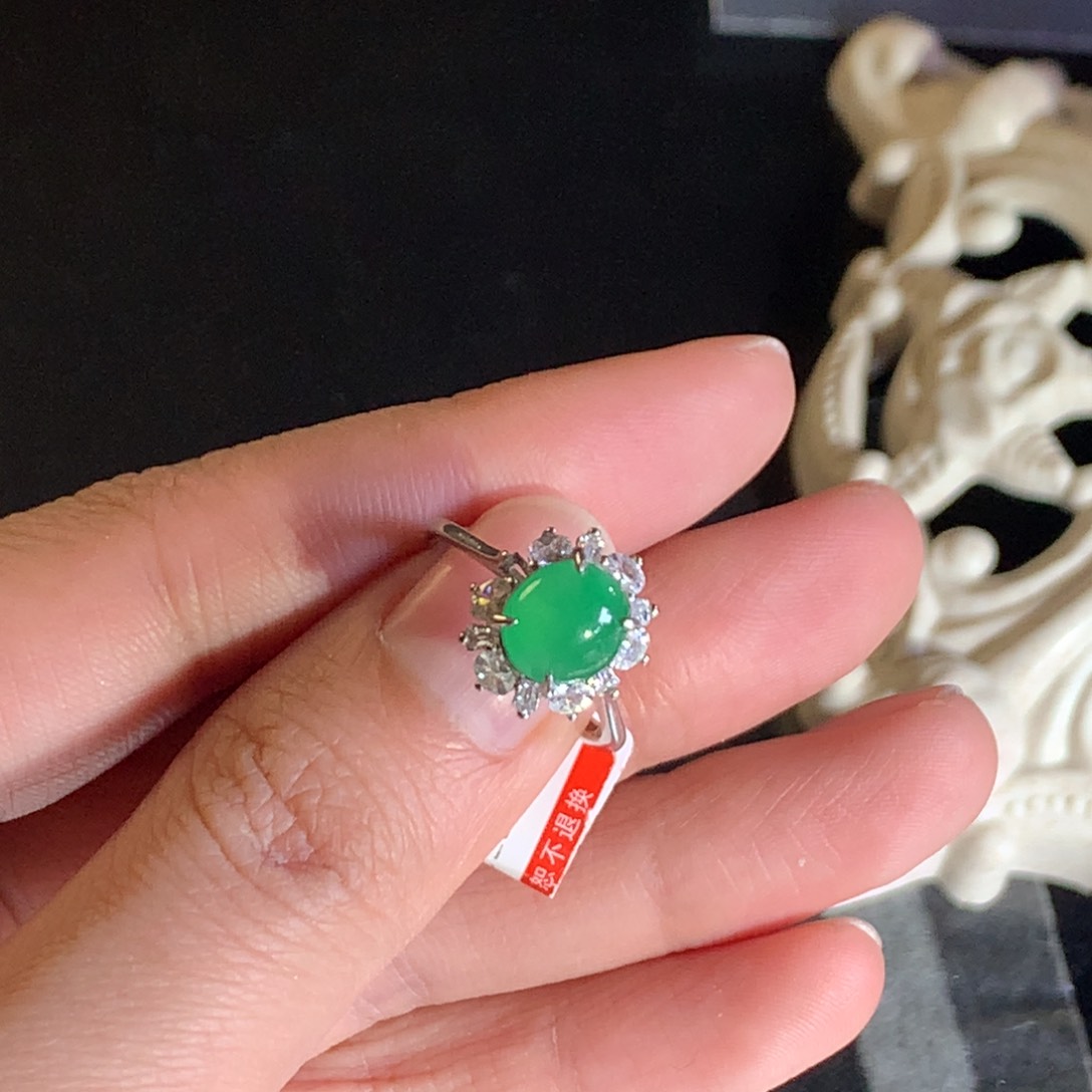 翡翠颈饰银S925镶嵌天然翡翠