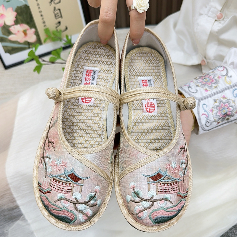 老北京布鞋女夏季浅口国风汉服绣花鞋平底单鞋轻便防滑透气妈妈鞋