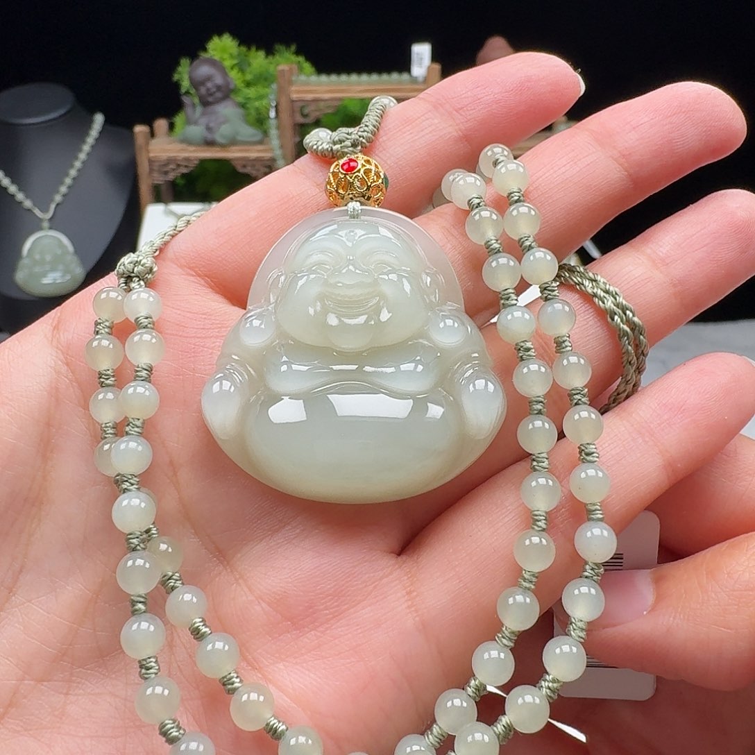 笨***笨和田玉未镶嵌颈饰