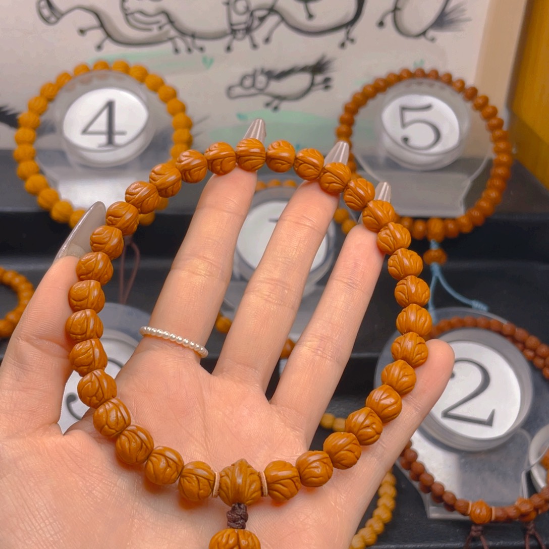 文玩核桃吊坠0.92222222222