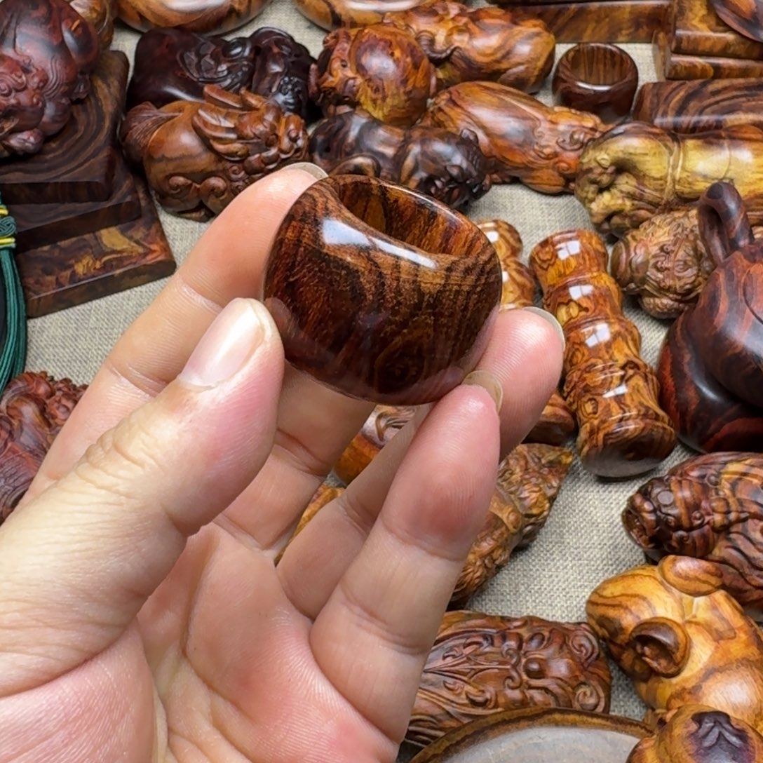 羽***黄花梨/降香黄檀我