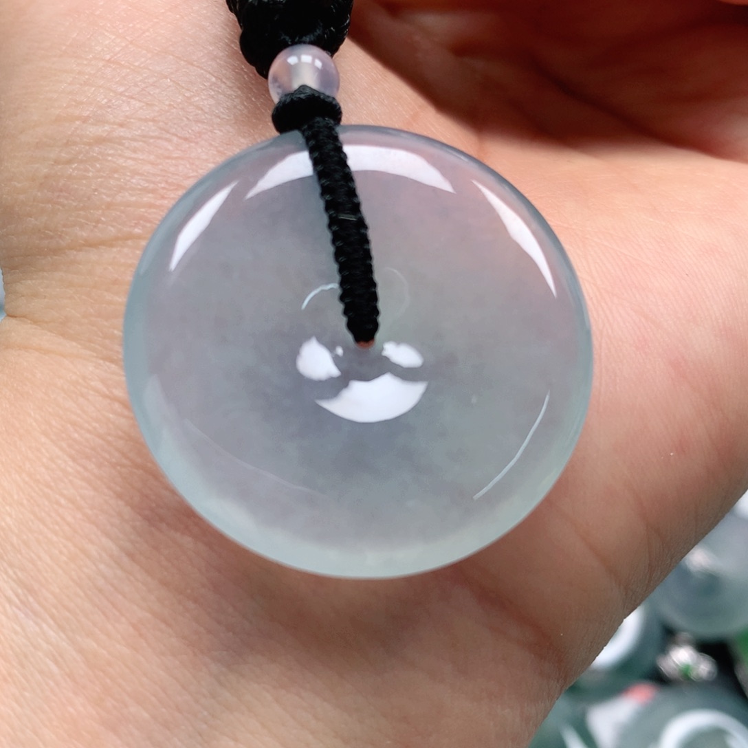 翡翠颈饰未镶嵌天然翡翠