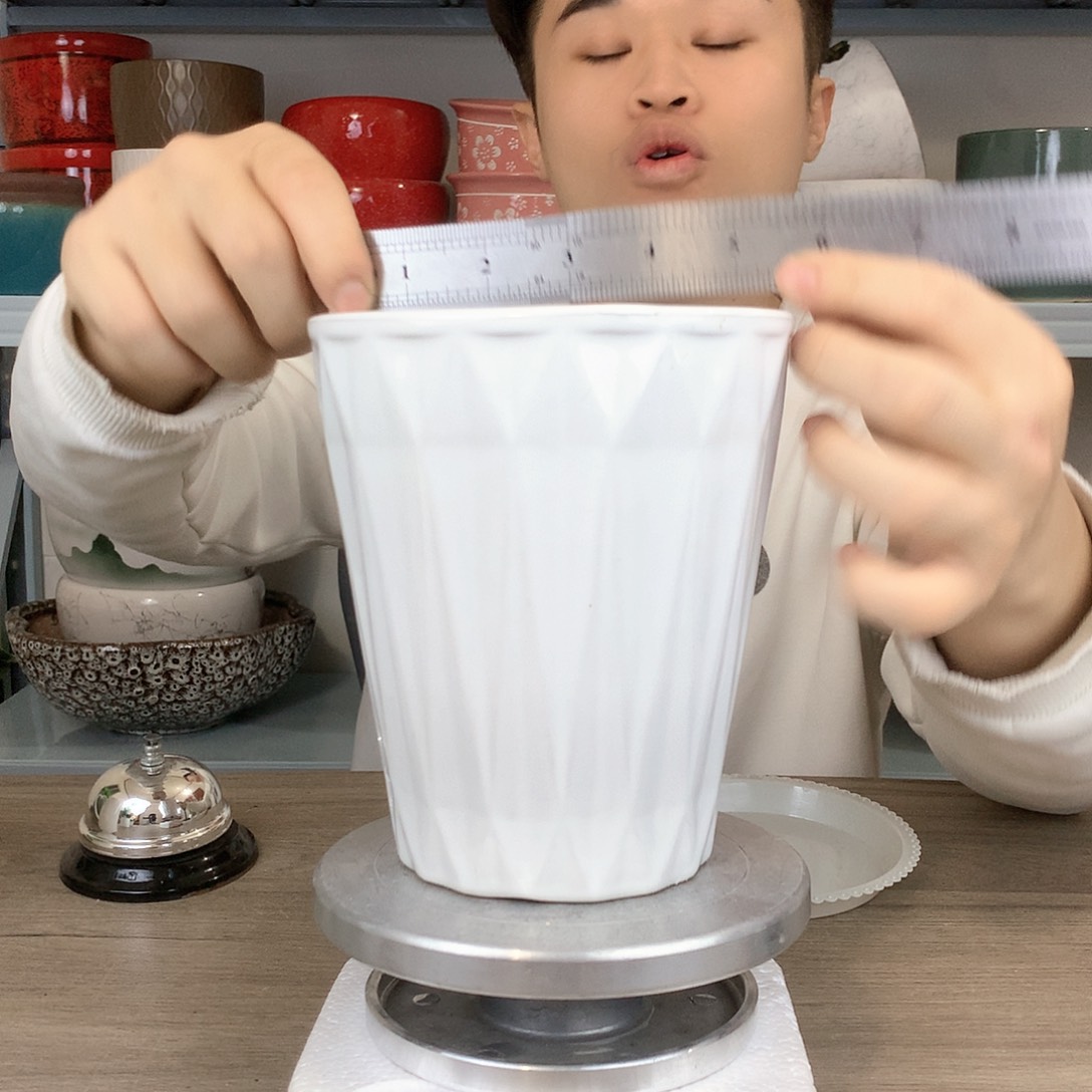 陶瓷白色多角花盆14x18一个花盆