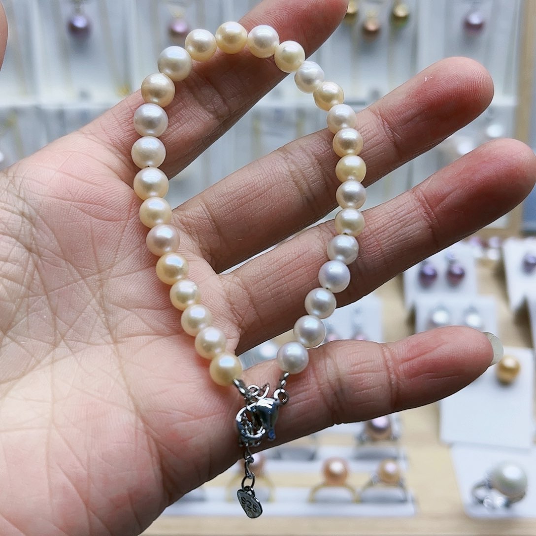 淡水珍珠手链合金