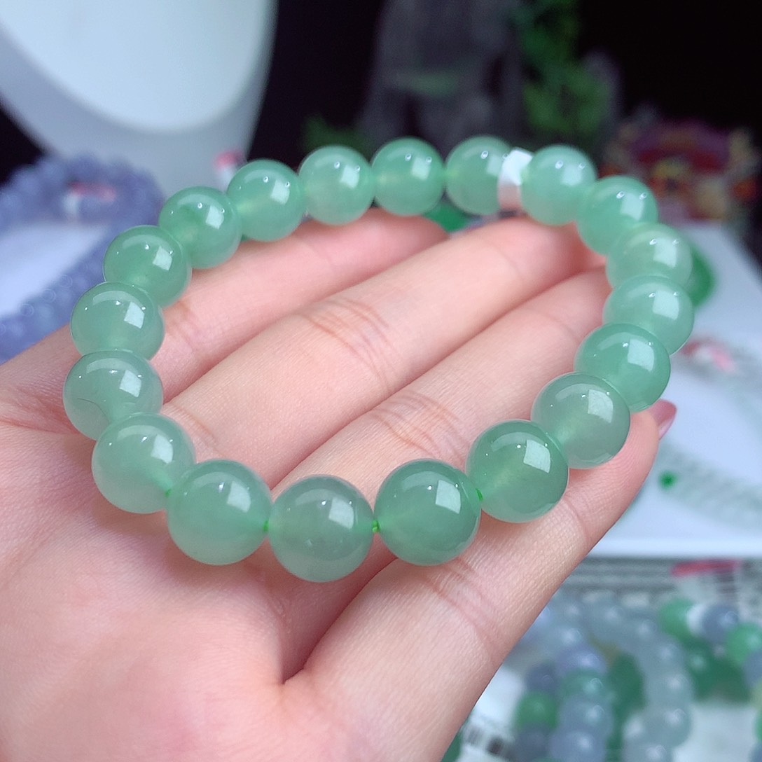 翡翠手链未镶嵌卡10