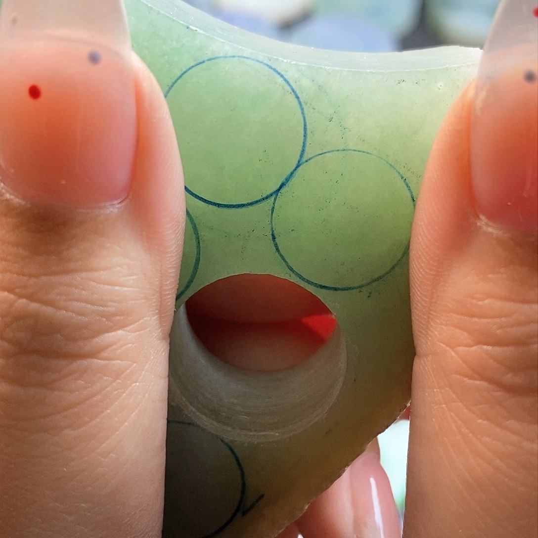 定制翡翠未镶嵌薛**?珠子