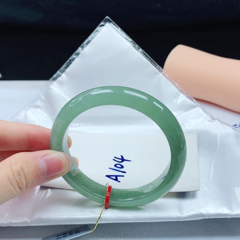 【闪购商品】翡翠手镯未镶嵌天然缅甸a货手镯52+