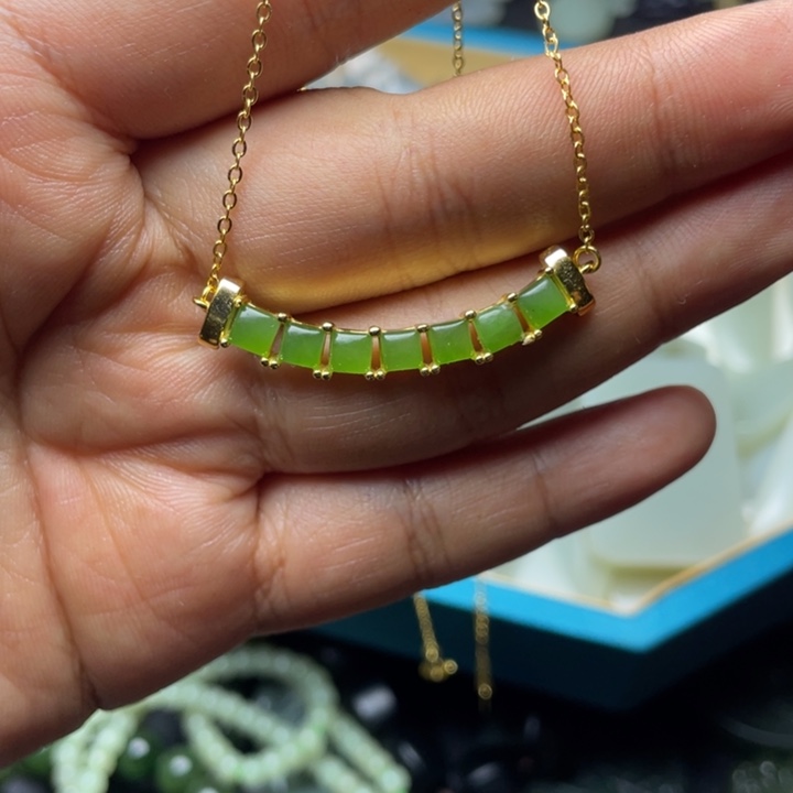 未镶嵌和田玉珠宝半成品