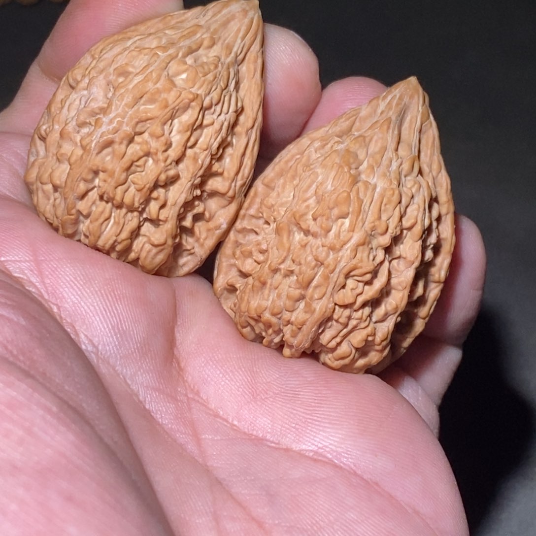 文玩核桃吊坠塔尖