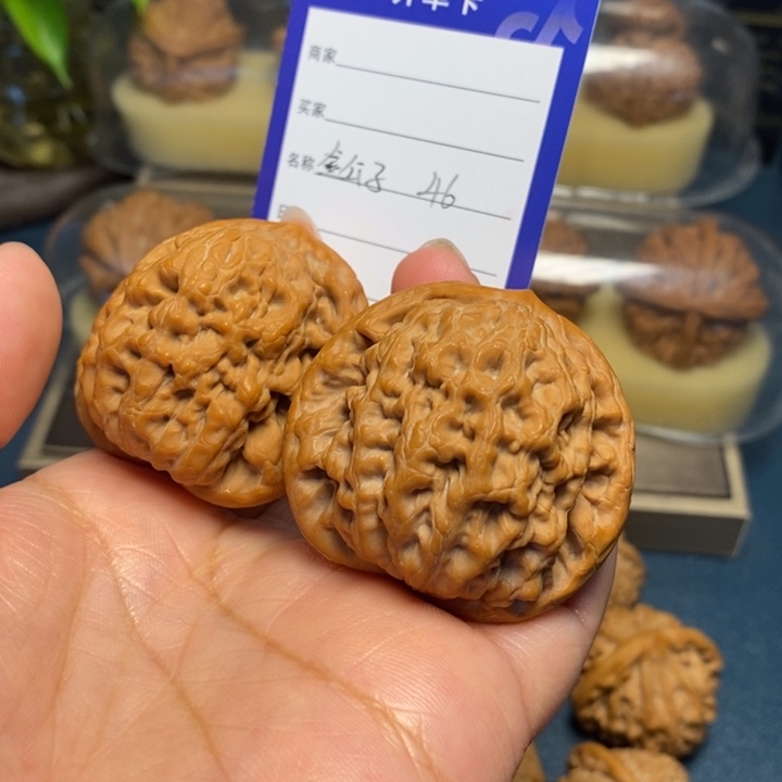 【闪购商品】文玩核桃把件g****財金公子