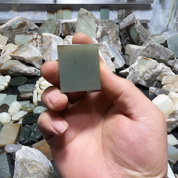 风***光和田玉（糖玉）未镶嵌把件