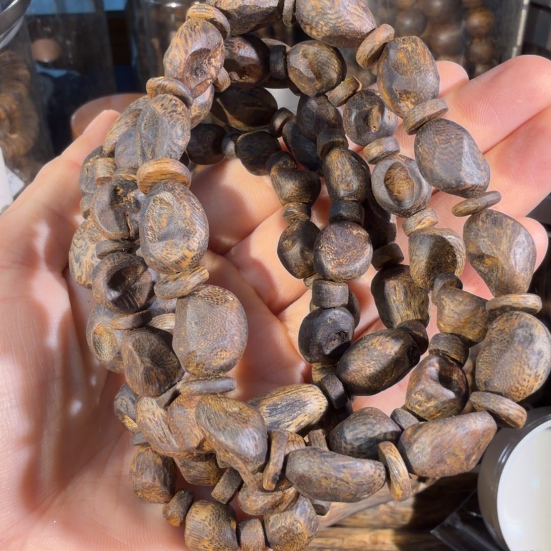 沉香碎屑沉香沉水树丁