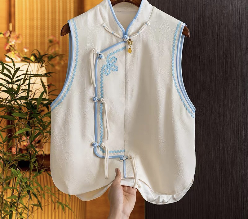 南油朱朱新款提花唐装马甲691