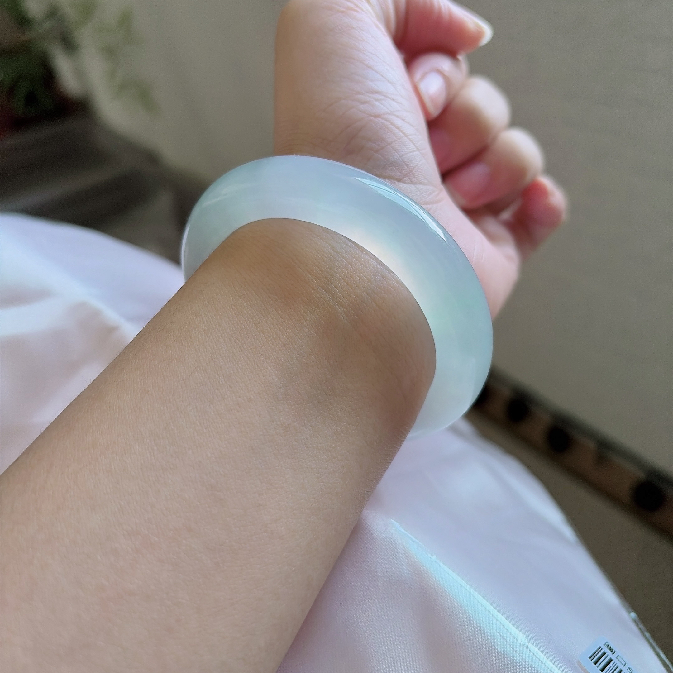 缅甸A货翡翠53-54圈口高冰起刚光晴水底粉紫种老起胶正圈手镯0329