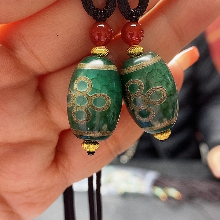 玛瑙/玉髓颈饰合金多样性发其一