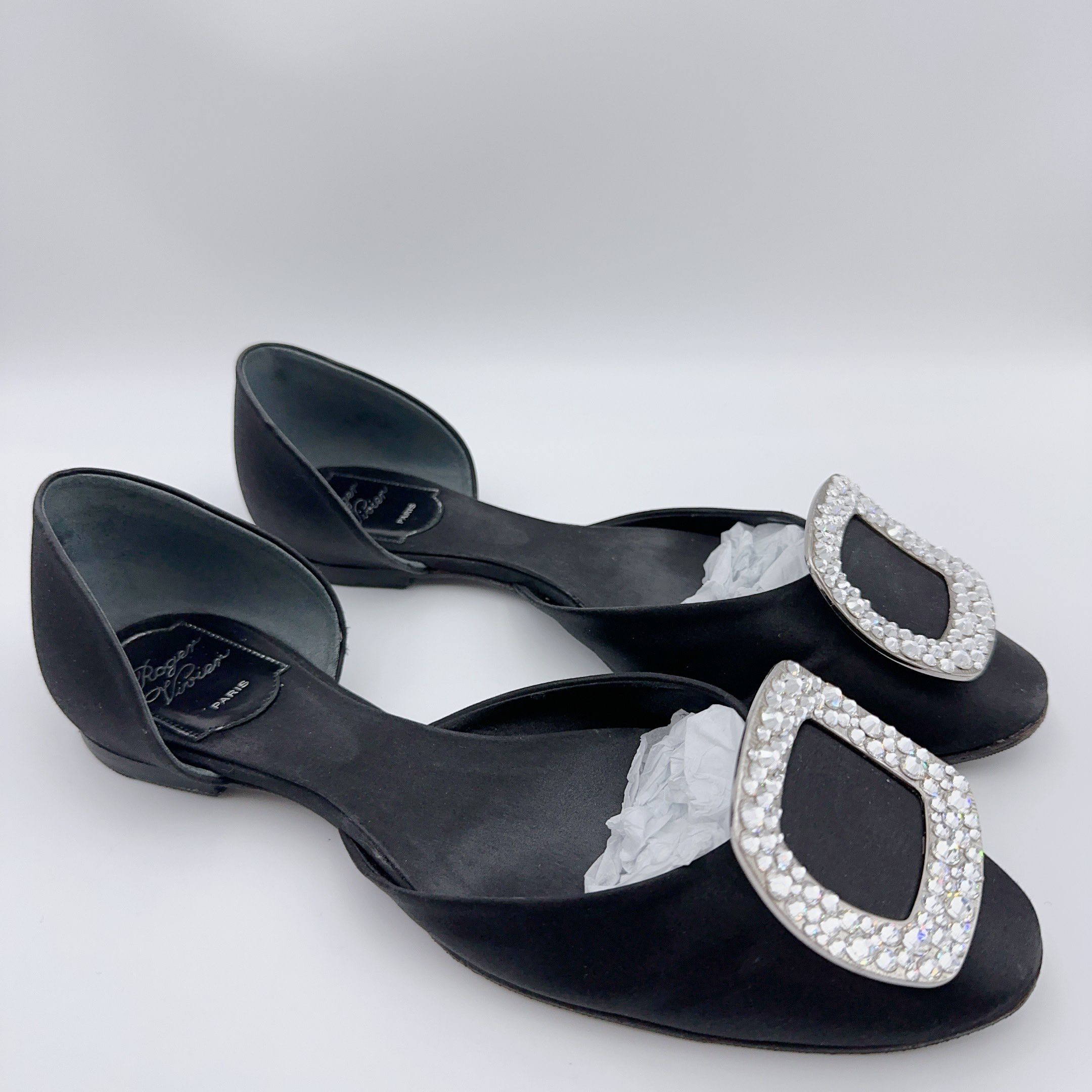 95新 Roger Vivier/罗杰·维威耶 37.5码/方扣水钻单鞋/01648