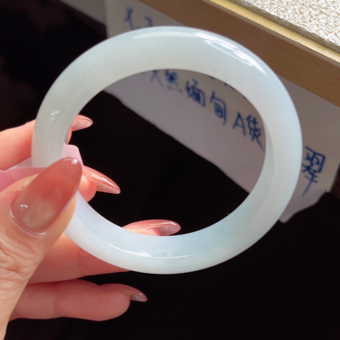 翡翠未镶嵌手镯手镯