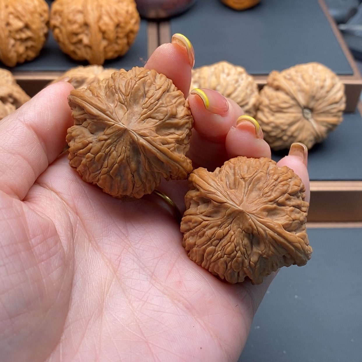 【闪购商品】文玩核桃把件磨盘40