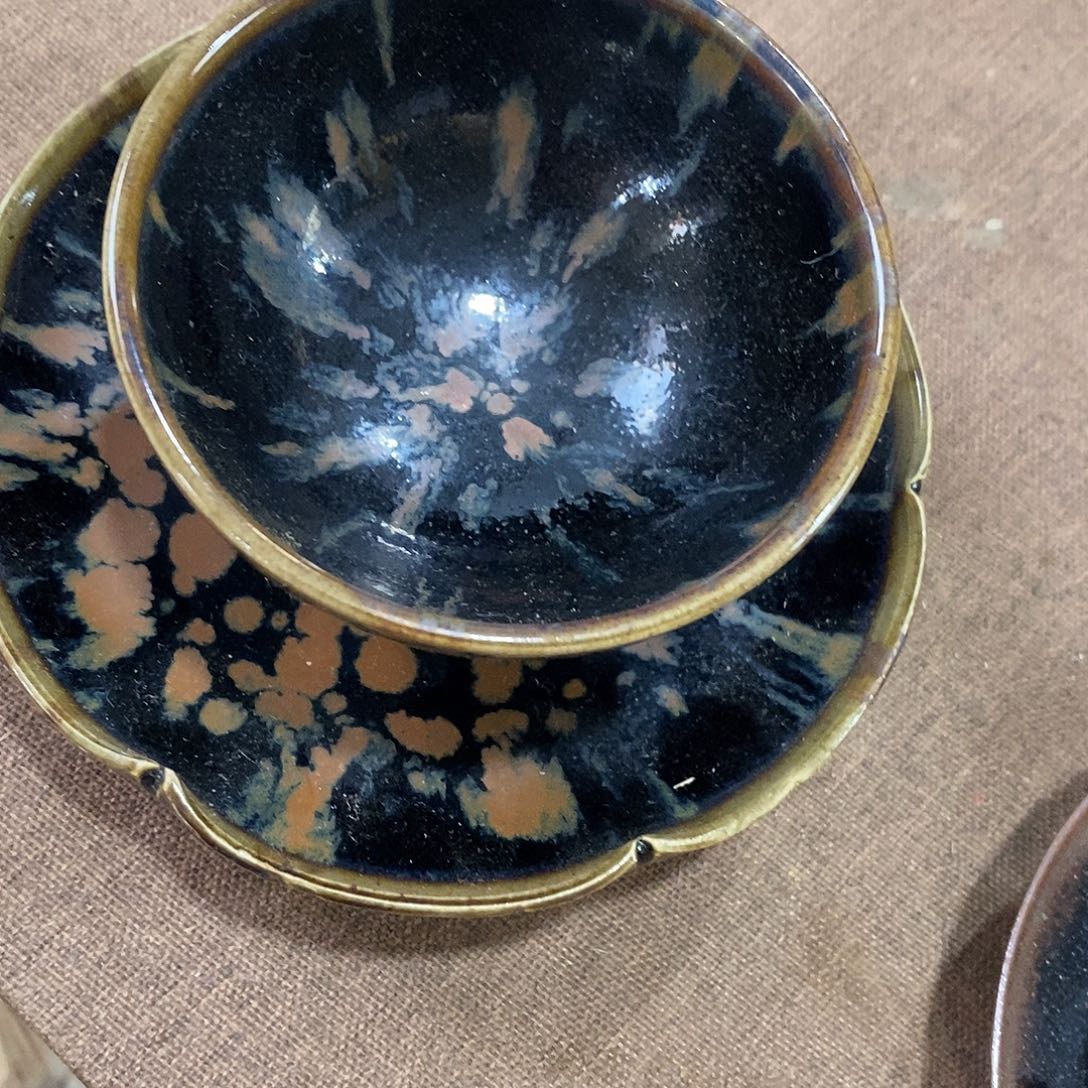 瓷片介休窑的一套杯子