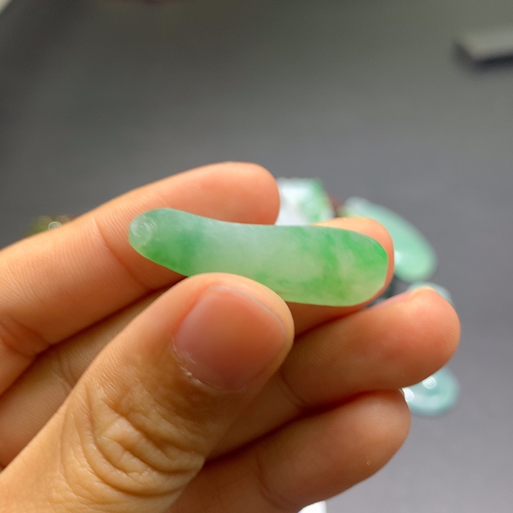 定制翡翠未镶嵌大*哥瓜