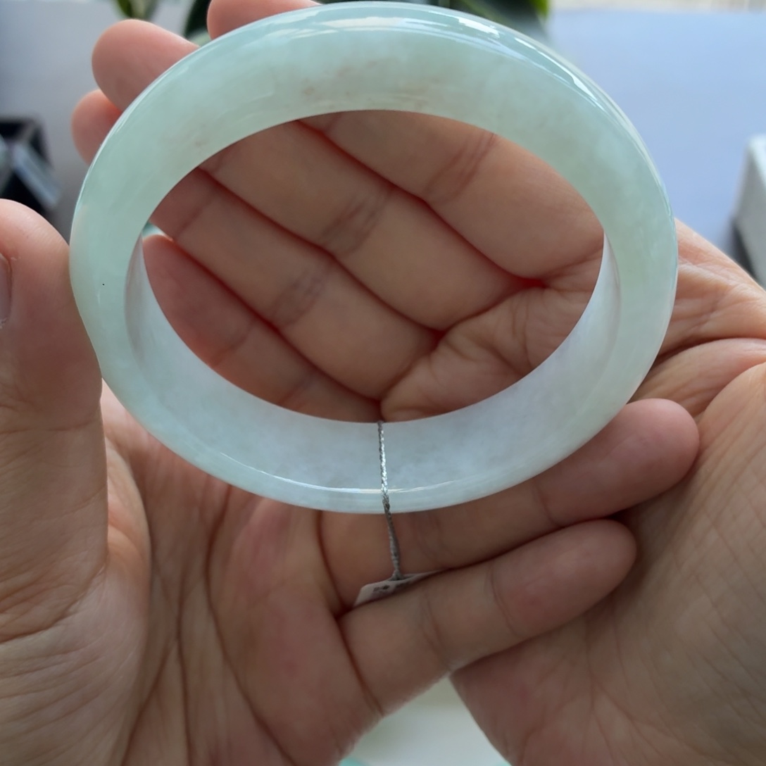 健***寿翡翠未镶嵌手镯天然