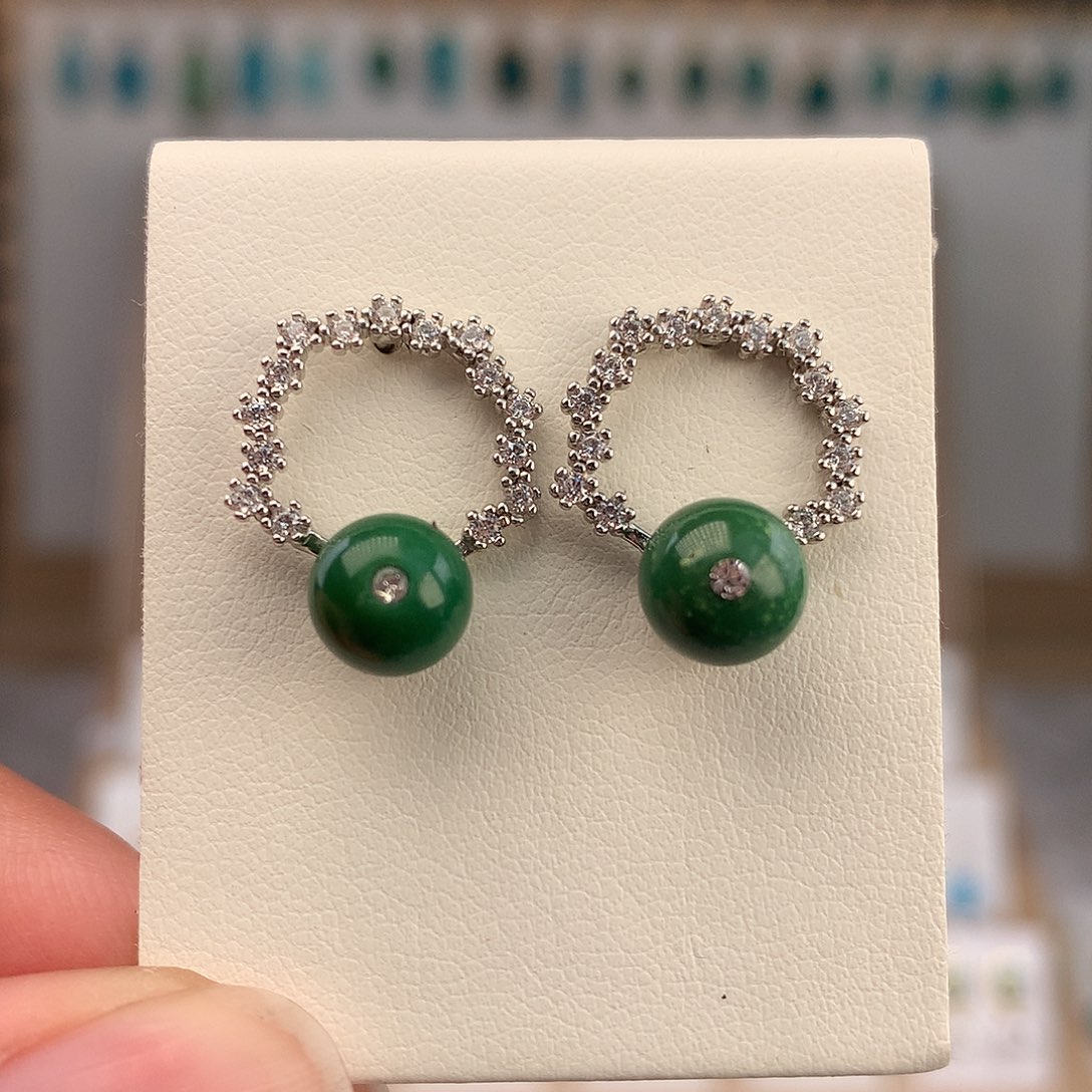 绿松石未镶嵌耳饰