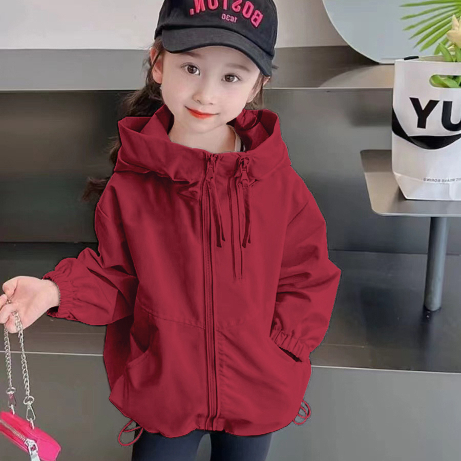 女童外套春秋款2025新款洋气儿童装秋装时髦风衣女宝宝韩版冲锋衣