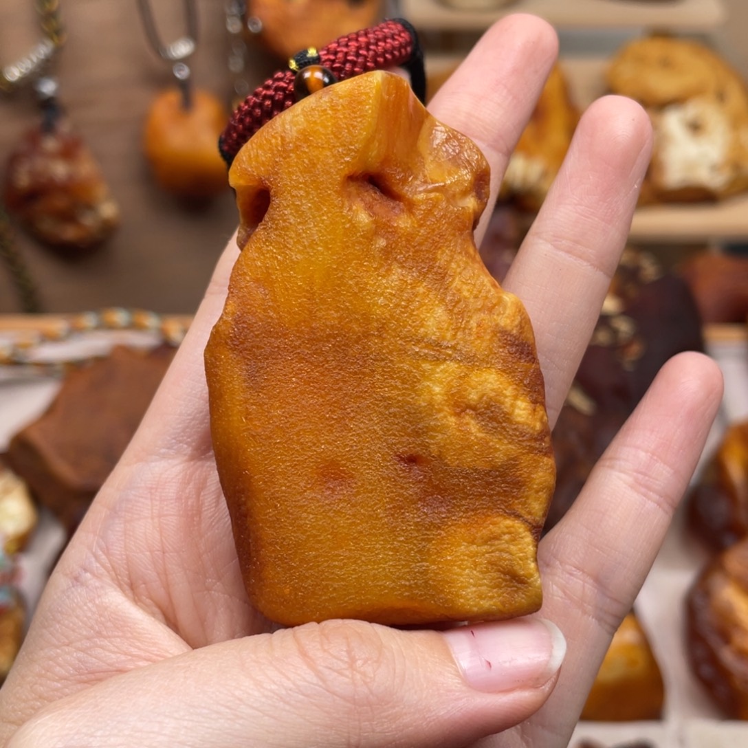 琥珀未镶嵌珠宝奇石