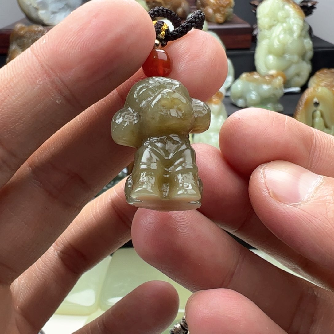 和田玉颈饰未镶嵌