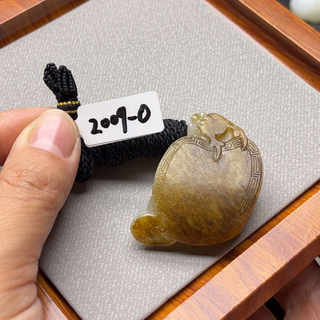 和田玉挂件未镶嵌