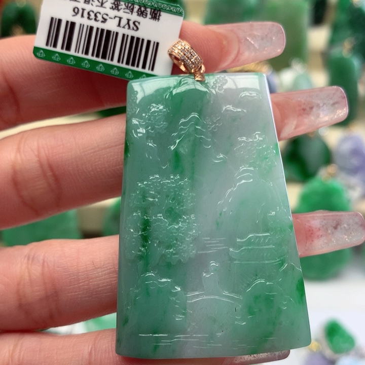 翡翠颈饰18K金镶嵌翡翠