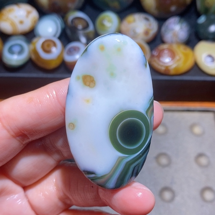 未镶嵌玛瑙/玉髓珠宝半成品40