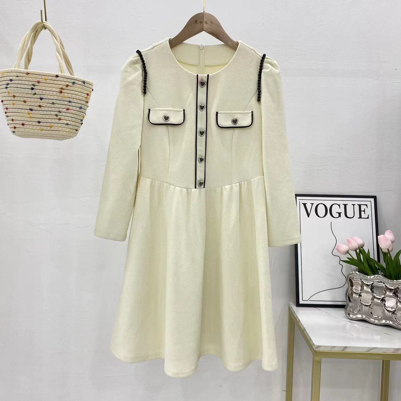 【HQ344】线下门店新款时尚气质百搭重工小香风秋款连衣裙