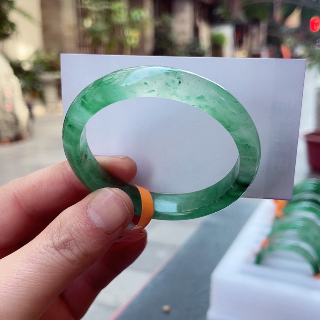 石英质玉未镶嵌手镯52圈