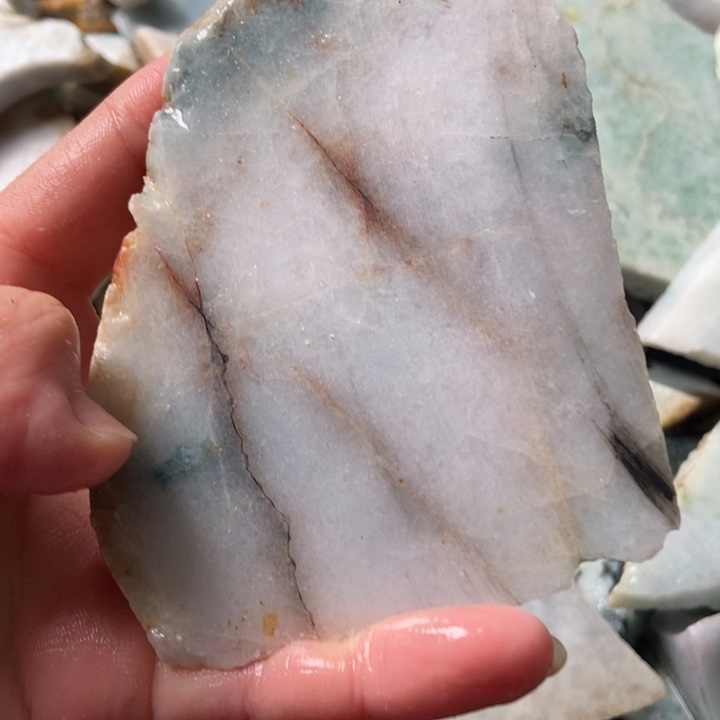 翡翠颈饰未镶嵌天然翡翠