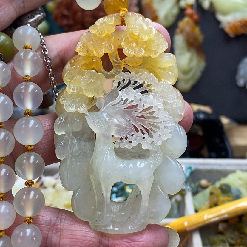 【闪购商品】蛇纹石玉吊坠未镶嵌
