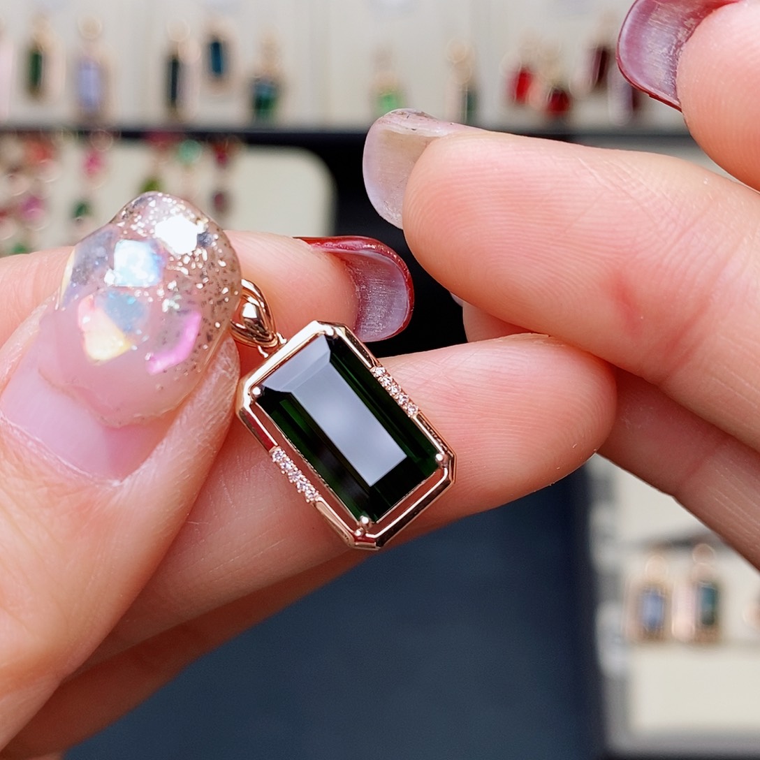 碧玺吊坠碧玺18K金镶嵌