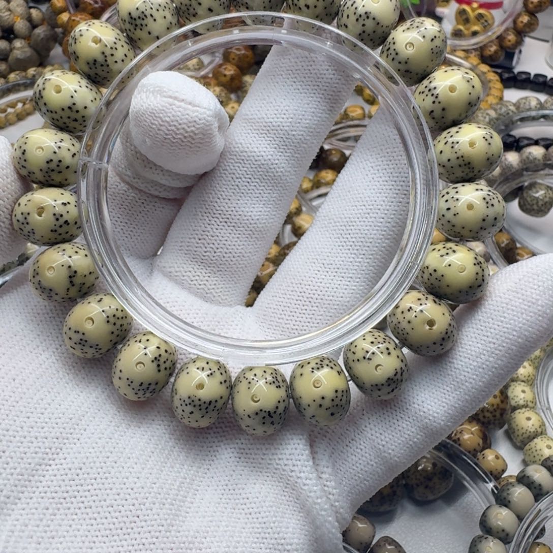 吊坠星月菩提苹果珠头条