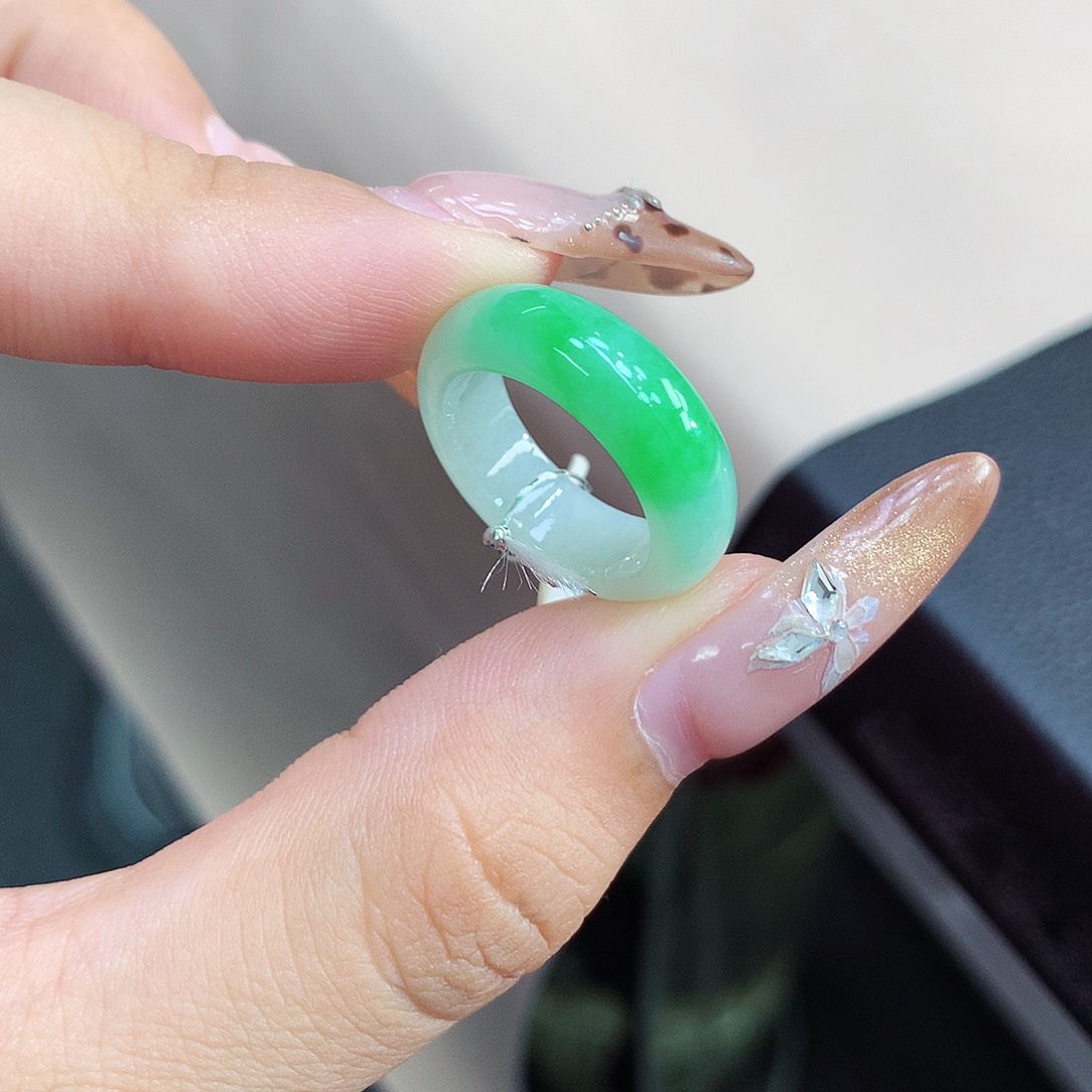 未镶嵌戒指翡翠9