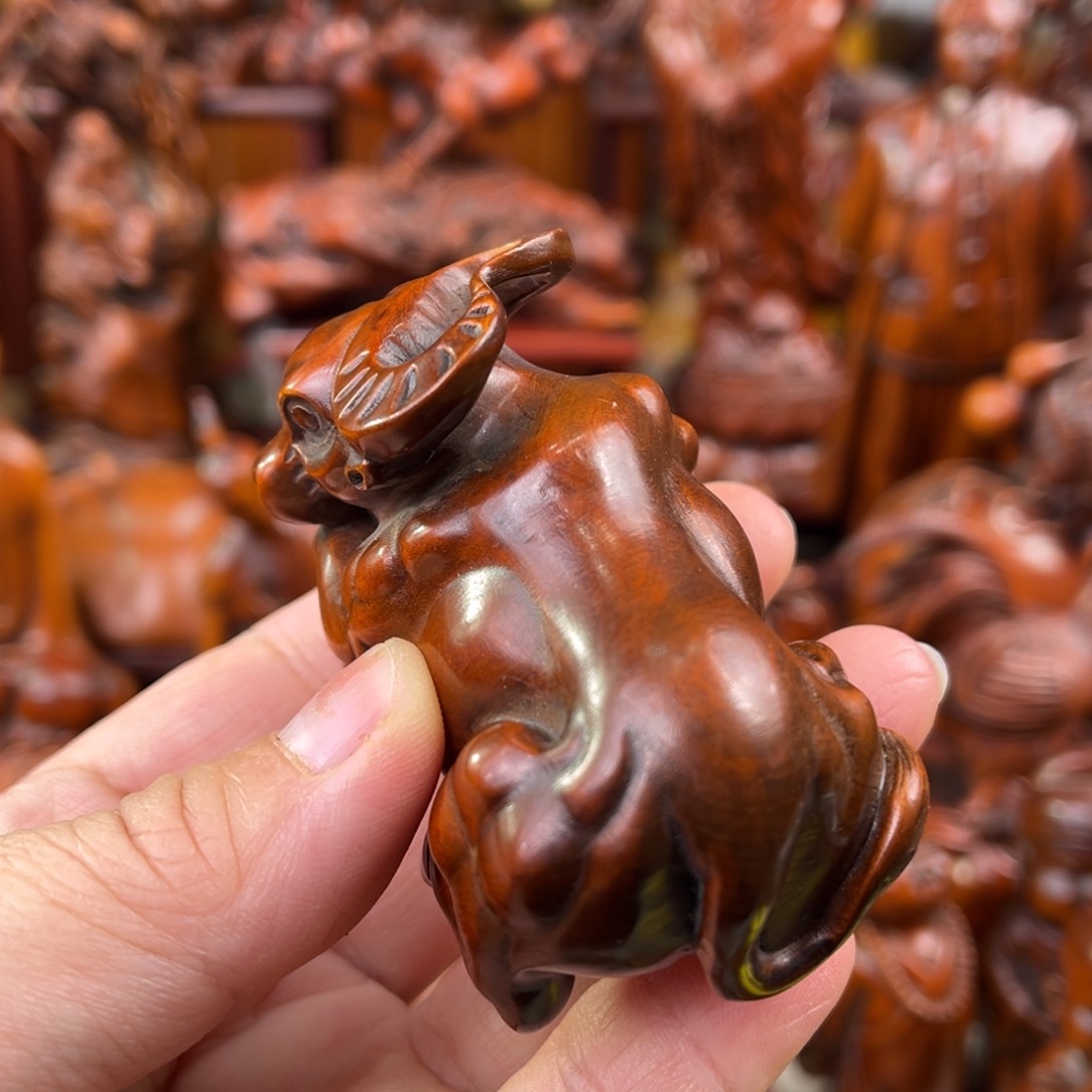 黄杨木黄杨木雕刻艺术 牛